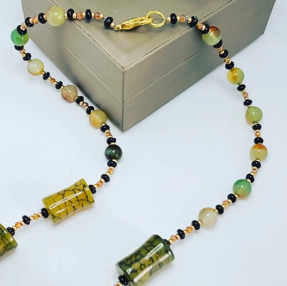 Green Agate necklace - Picture 3 of 4